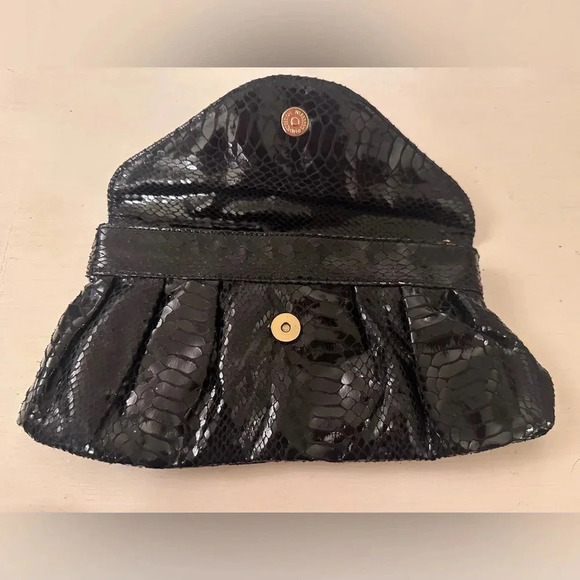 Never used black leather snakeskin clutch - Picture 3 of 6